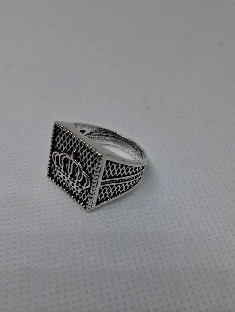 Men's Silver Crown Motif Signet Ring